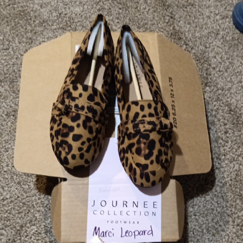 Journee Collection Brown Flats with Leopard Print